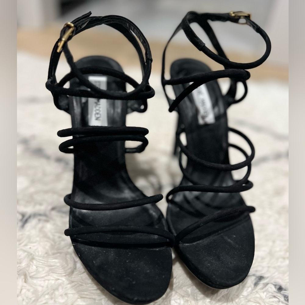 Steve Madden 6” black heel
